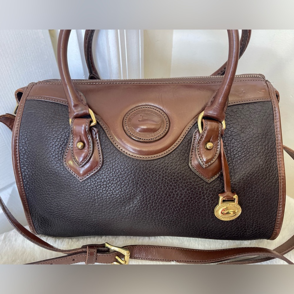 Dooney and Bourke all weather leather Bag EUC - Picture 7 of 12